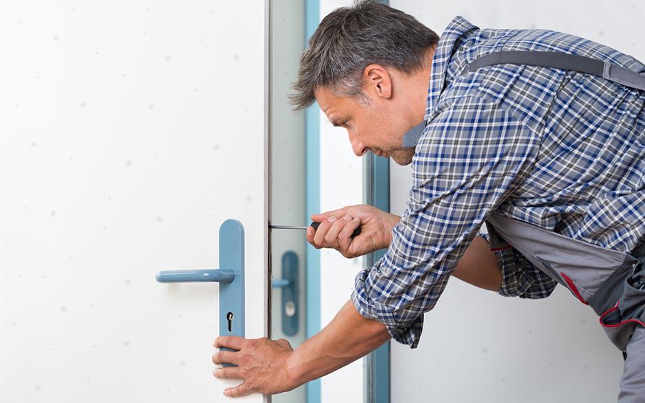 dépannage en urgence serrurier Courbevoie